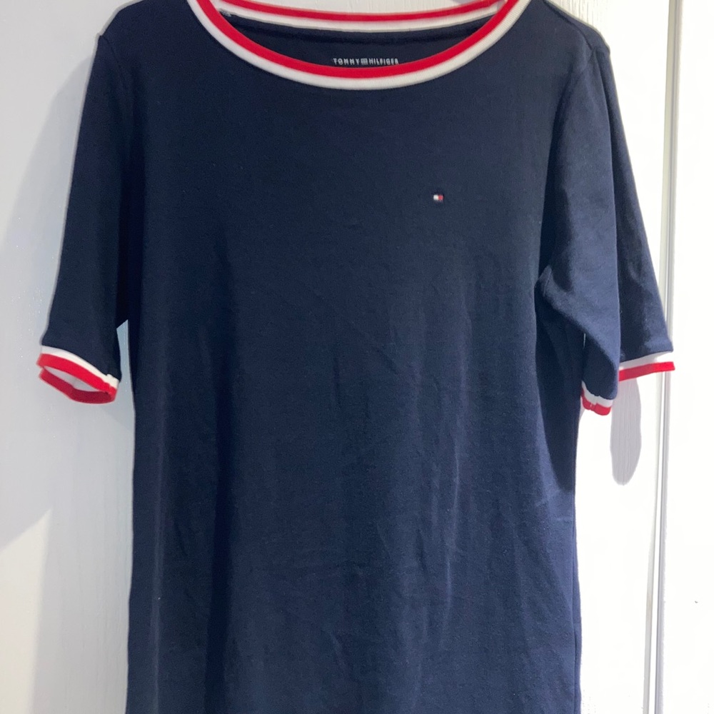 Tommy tee